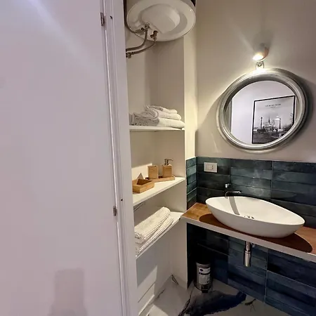 Bruhouse Apartment *
