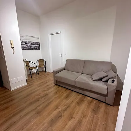 Bruhouse Apartment *